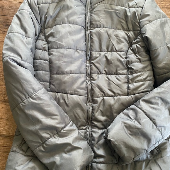 Gray Jacket with Faux Fur Hood Small rampage - Picture 2 of 6